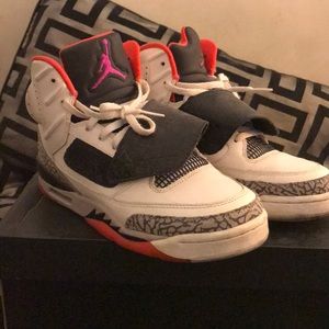 Air Jordan son of mars